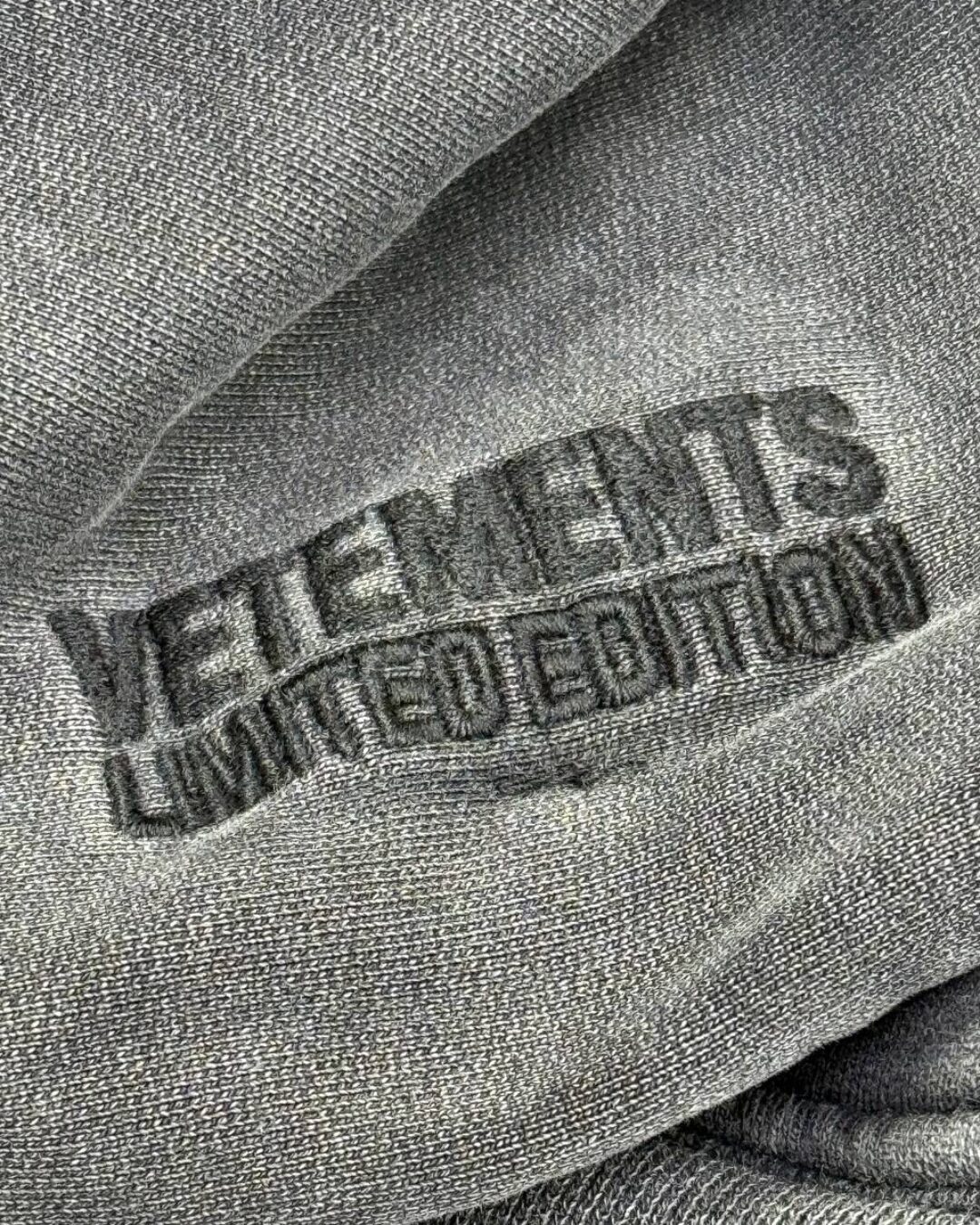 Худи Vetements — изображение 8