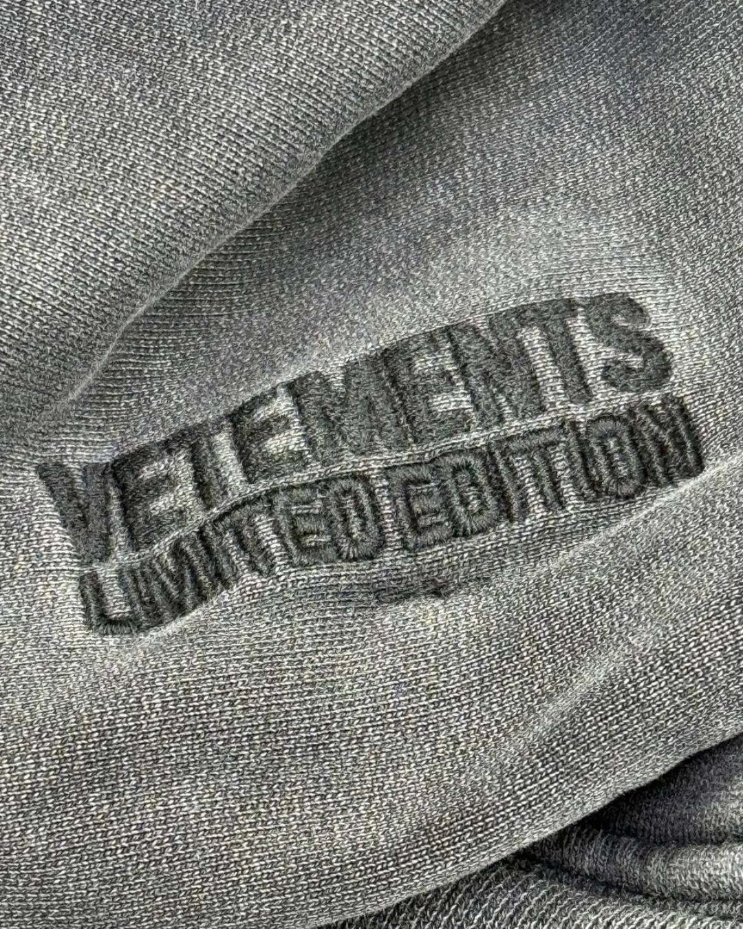 Худи Vetements — изображение 7