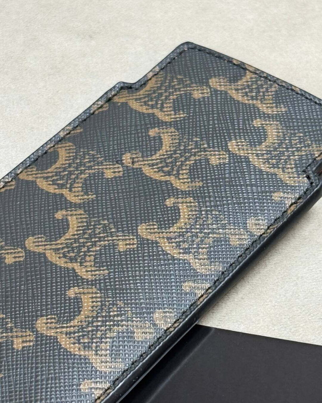 Расческа Celine — изображение 4