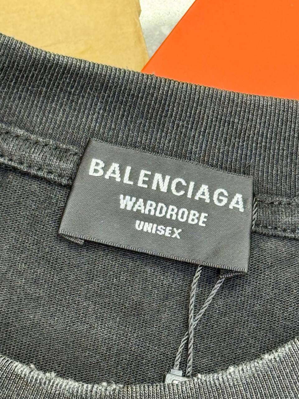 Футболка Balenciaga — фото 6