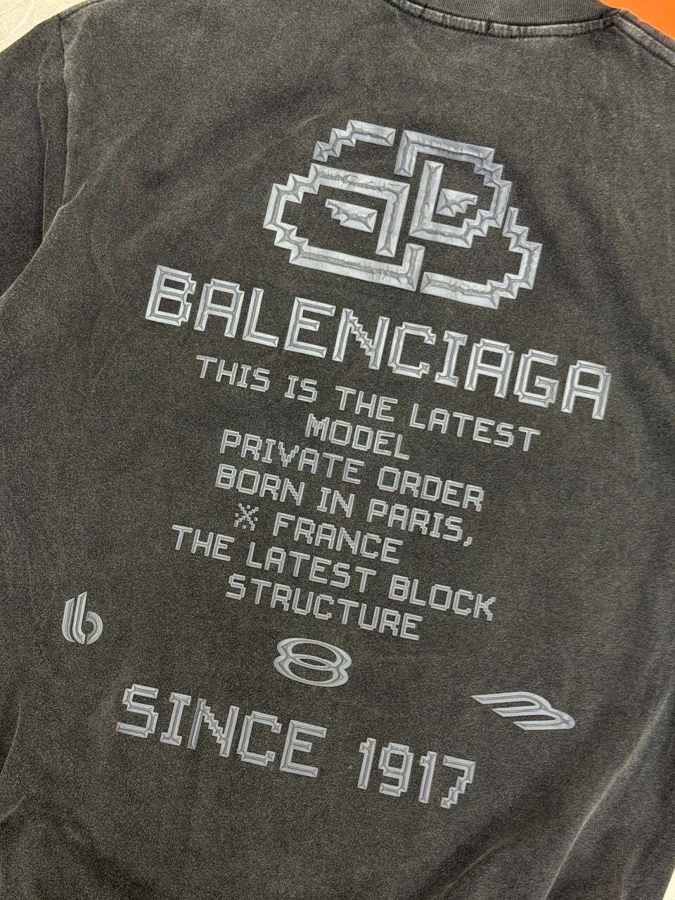 Футболка Balenciaga — фото 9