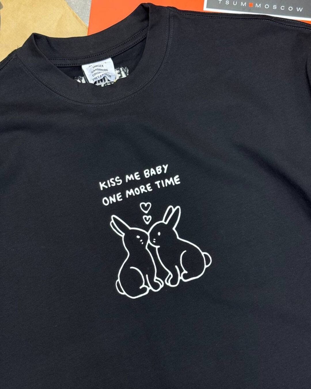 Футболка Vetements Kiss Me Baby — изображение 3