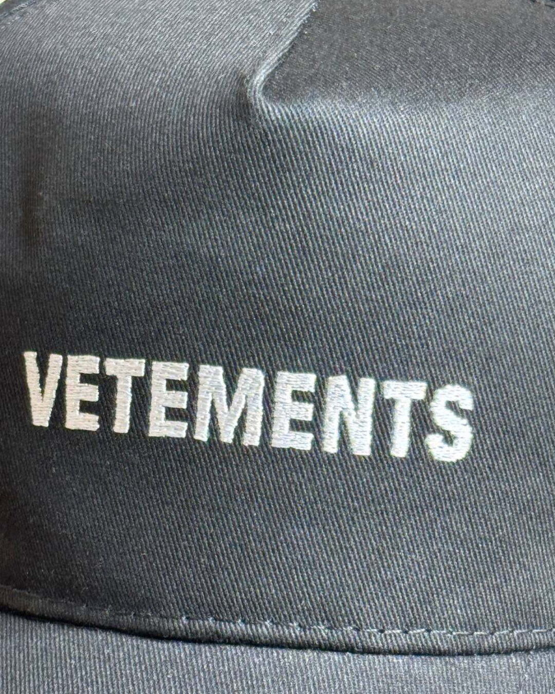 Кепка Vetements — изображение 4