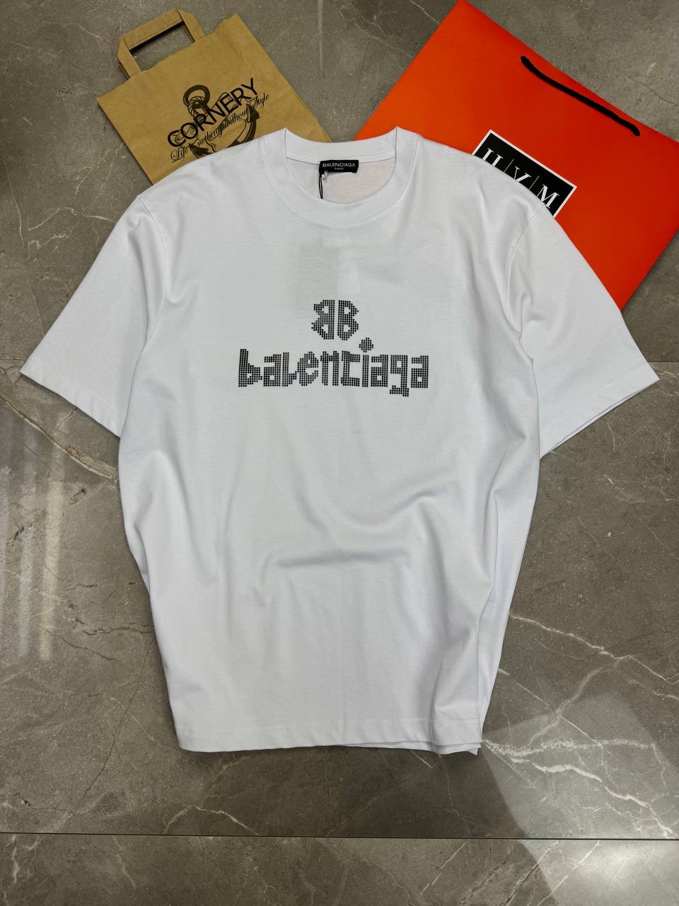 Футболка Balenciaga — фото 1