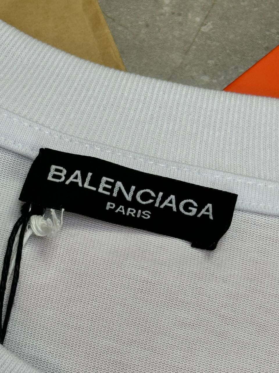 Футболка Balenciaga — фото 7