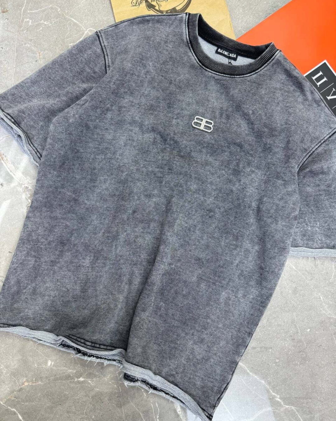 Футболка Balenciaga — изображение 5
