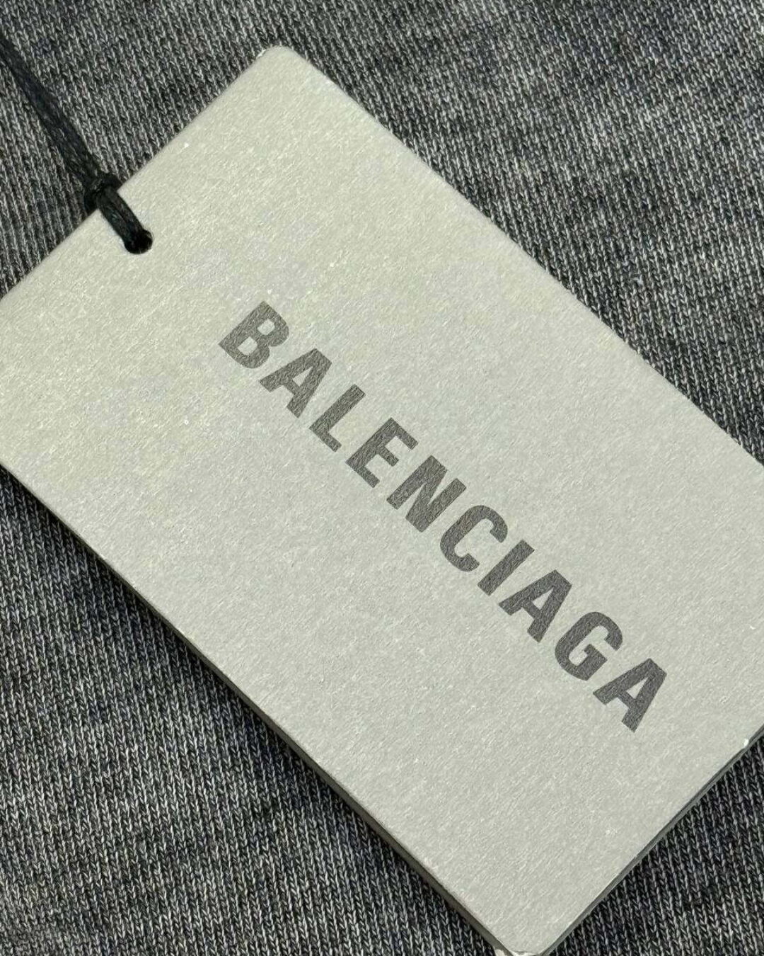 Футболка Balenciaga — изображение 8