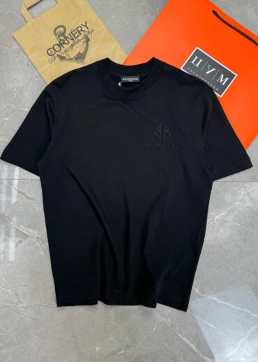 Футболка Balenciaga