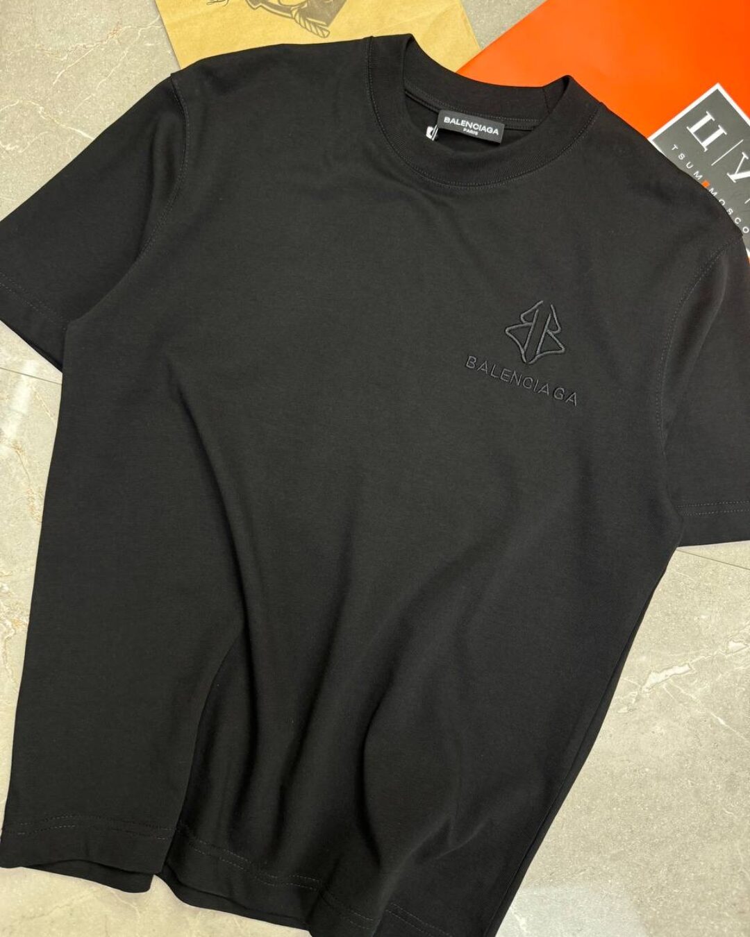 Футболка Balenciaga — изображение 5