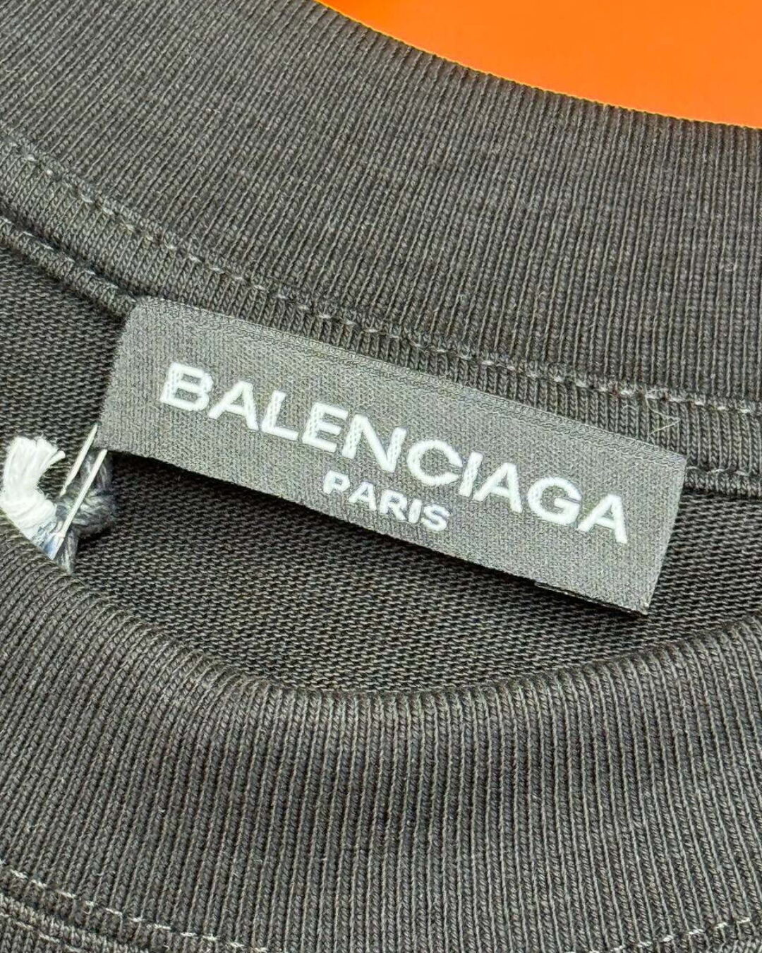 Футболка Balenciaga — изображение 8
