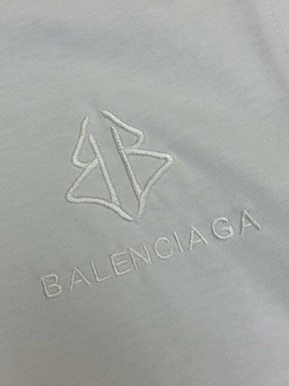 Футболка Balenciaga — фото 4