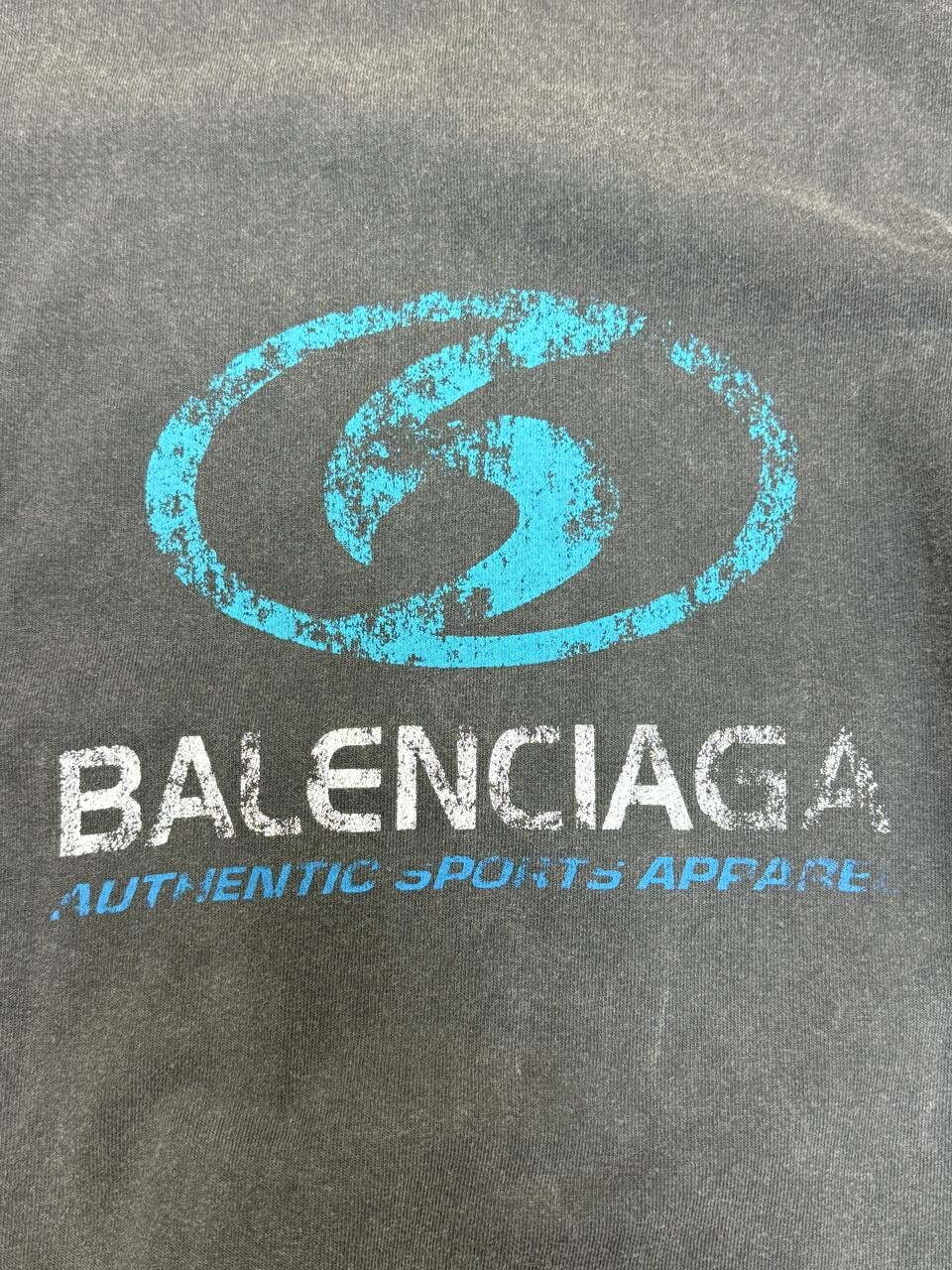Футболка Balenciaga — фото 8