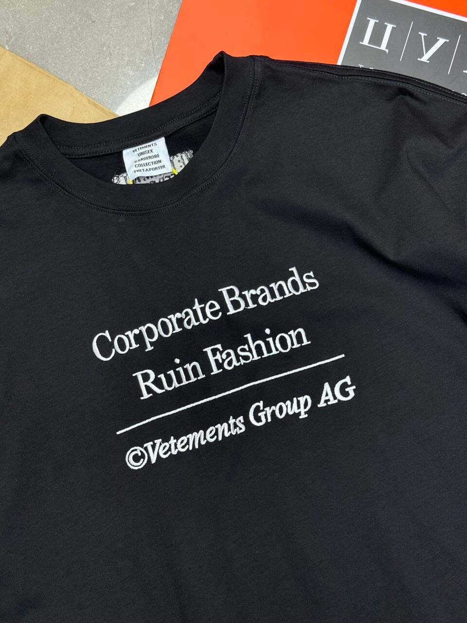 Футболка Vetements Corporate Brands — фото 5