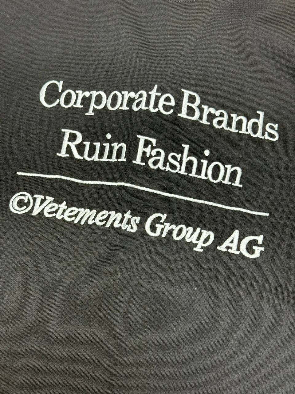 Футболка Vetements Corporate Brands — фото 6