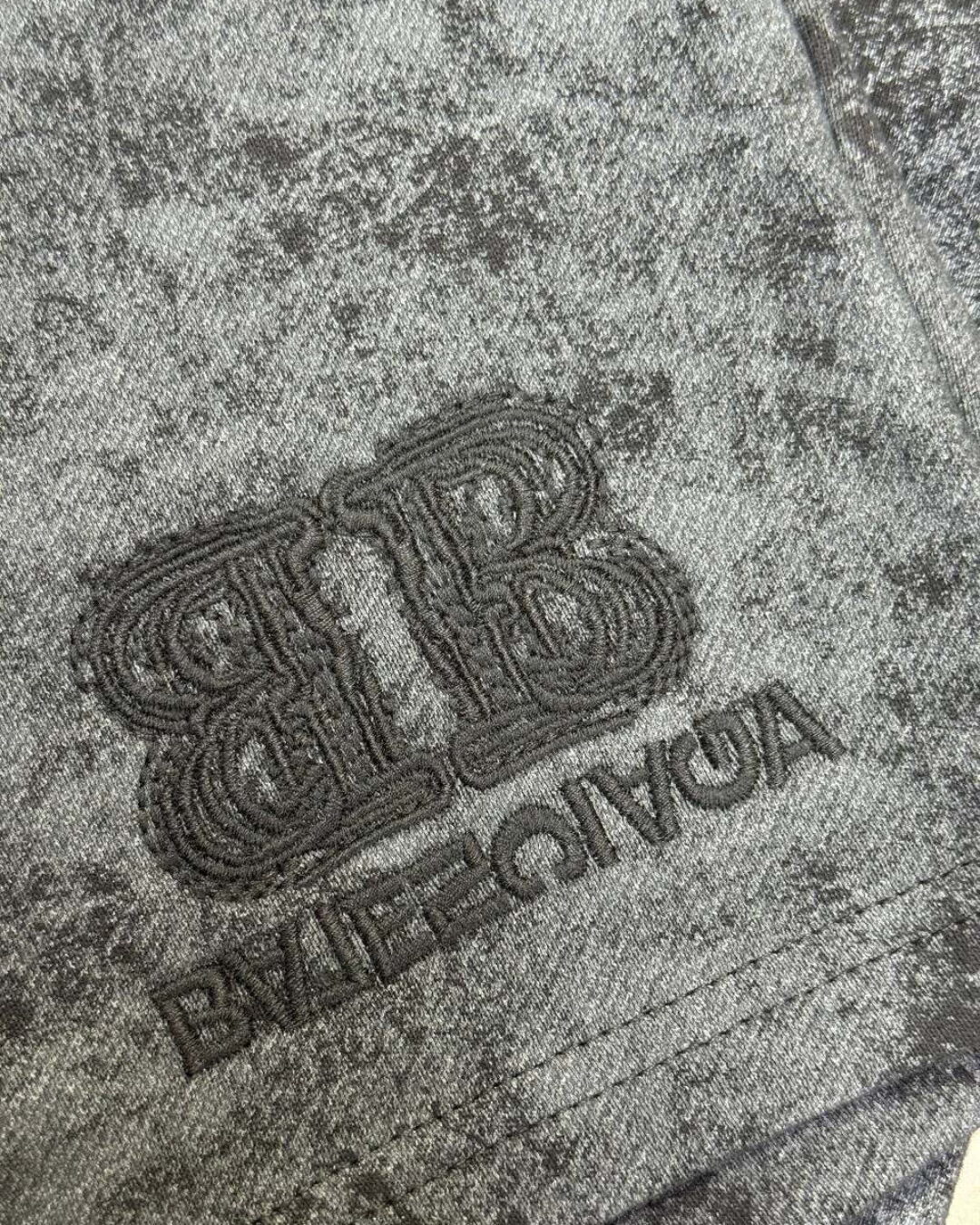 Костюм Balenciaga — изображение 7