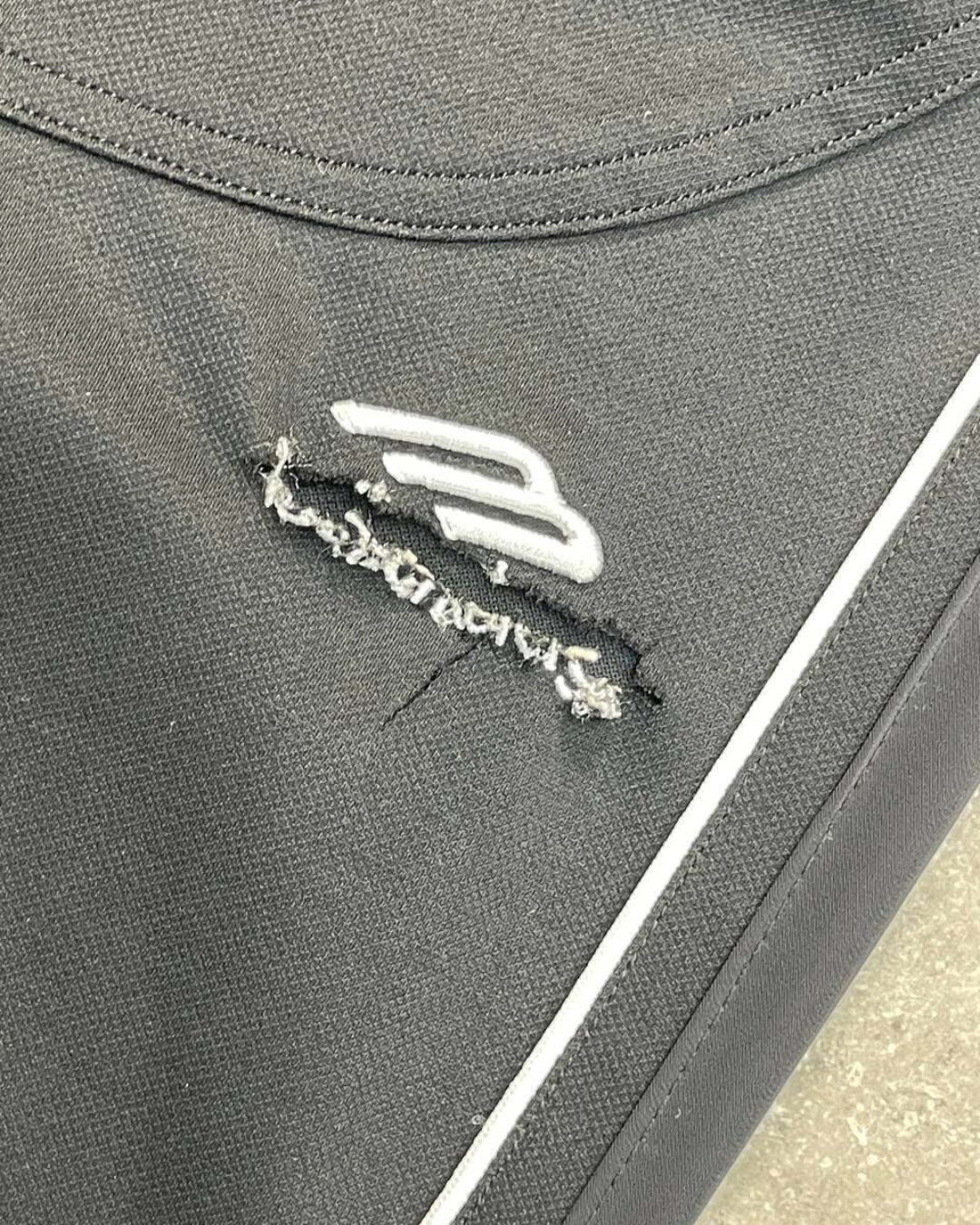 Штаны Balenciaga — изображение 6