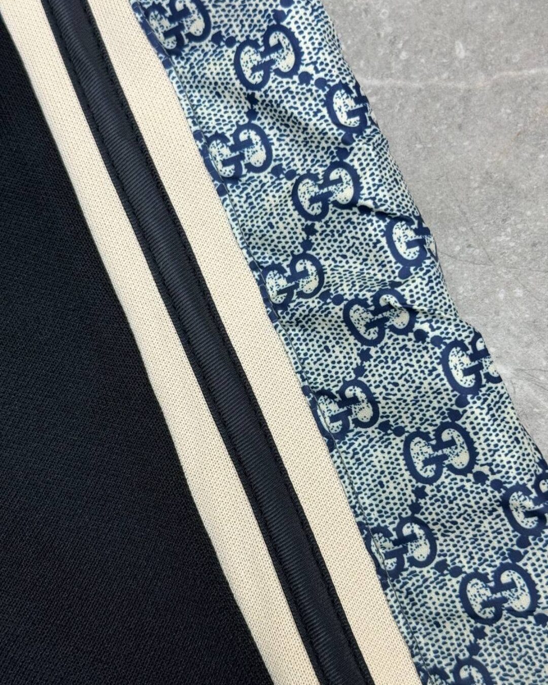 Спортивные штаны Gucci — изображение 4