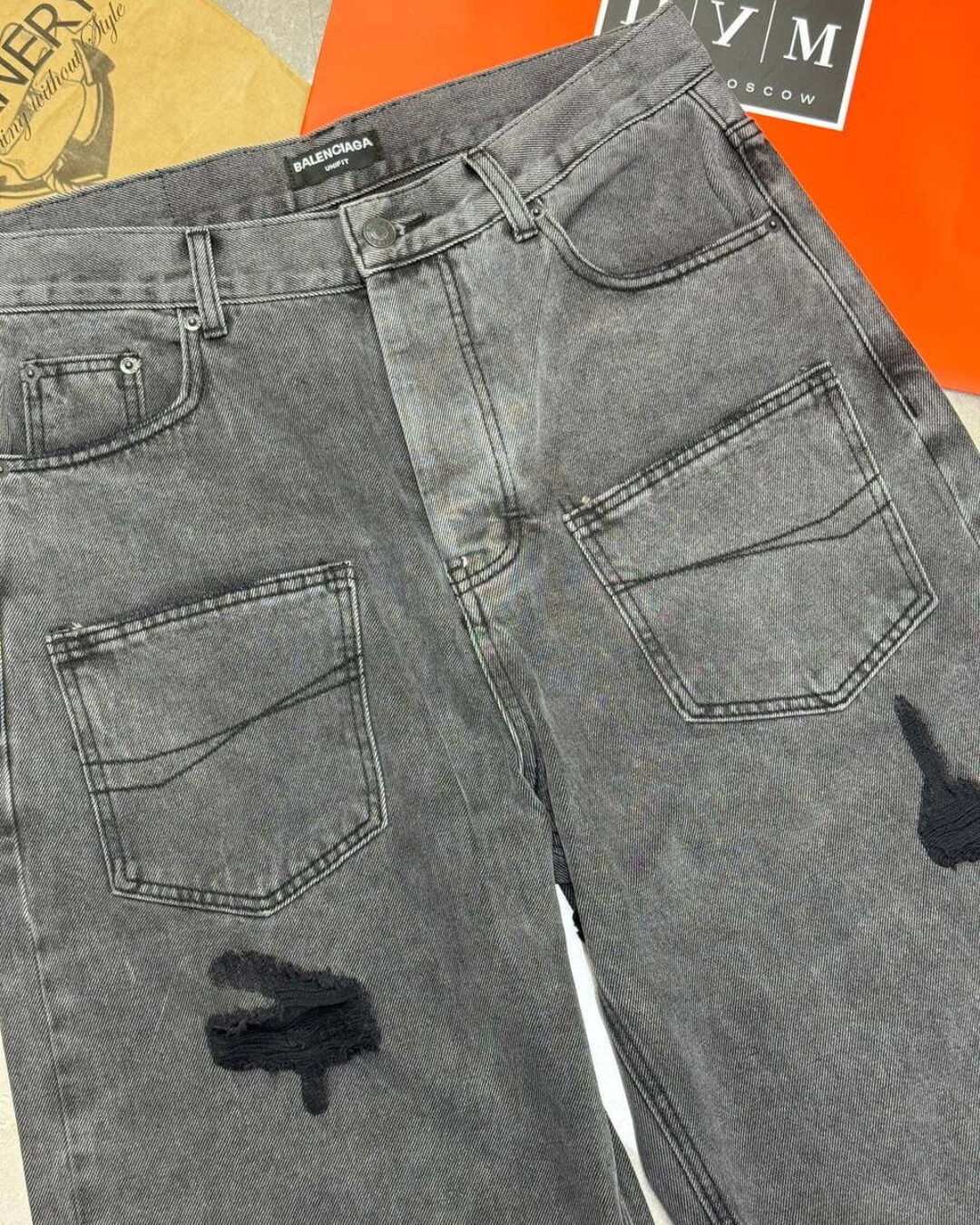 Джинсы Balenciaga — изображение 6