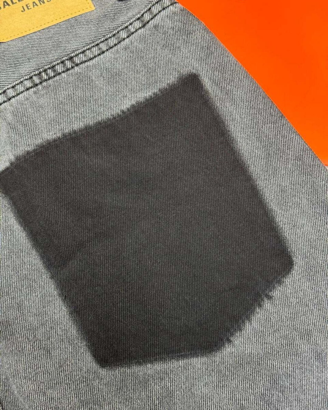 Джинсы Balenciaga — изображение 10