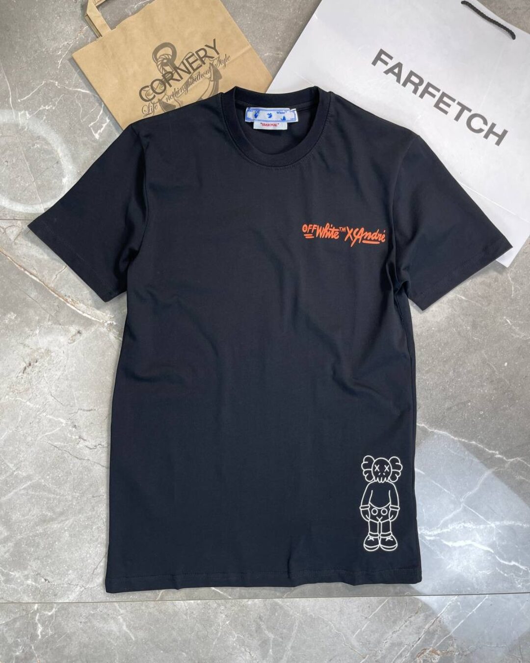 Футболка Off White x Kaws