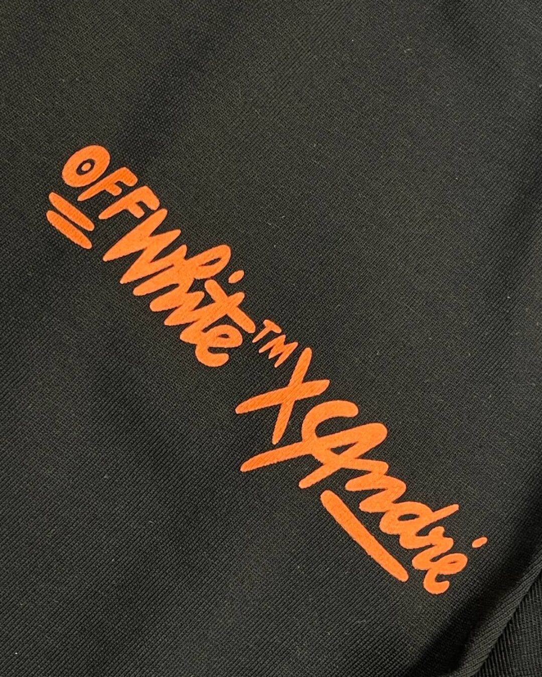 Футболка Off White x Kaws — изображение 8
