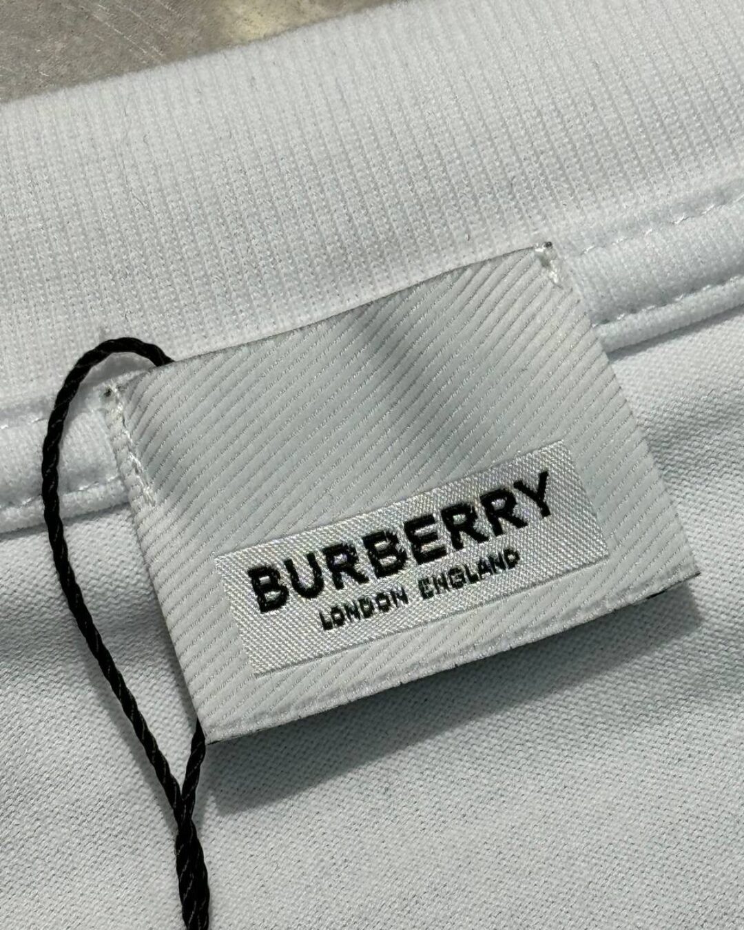 Футболка Burberry — изображение 10