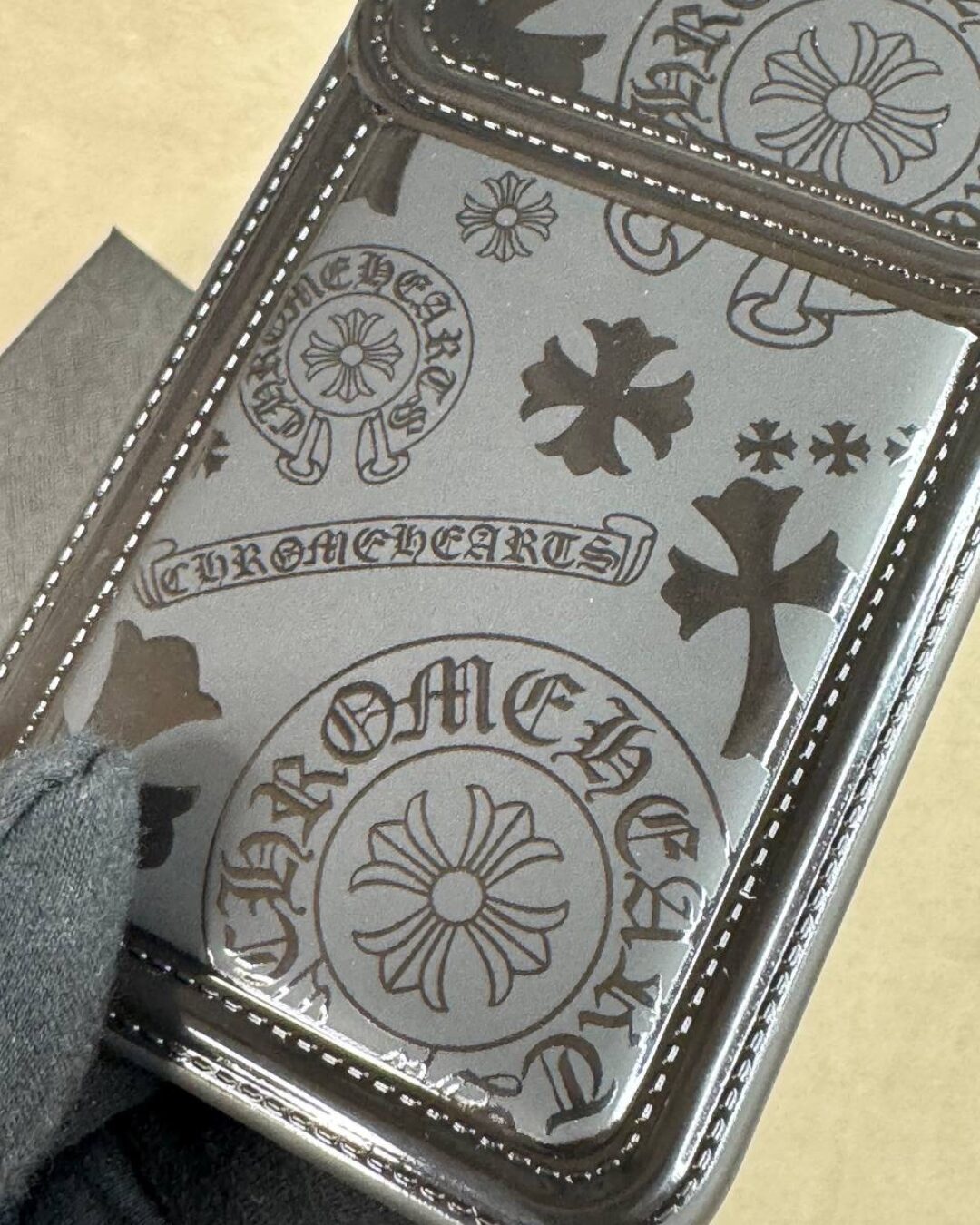 Чехол Chrome Hearts (IPhone 16 Pro Max) — изображение 2