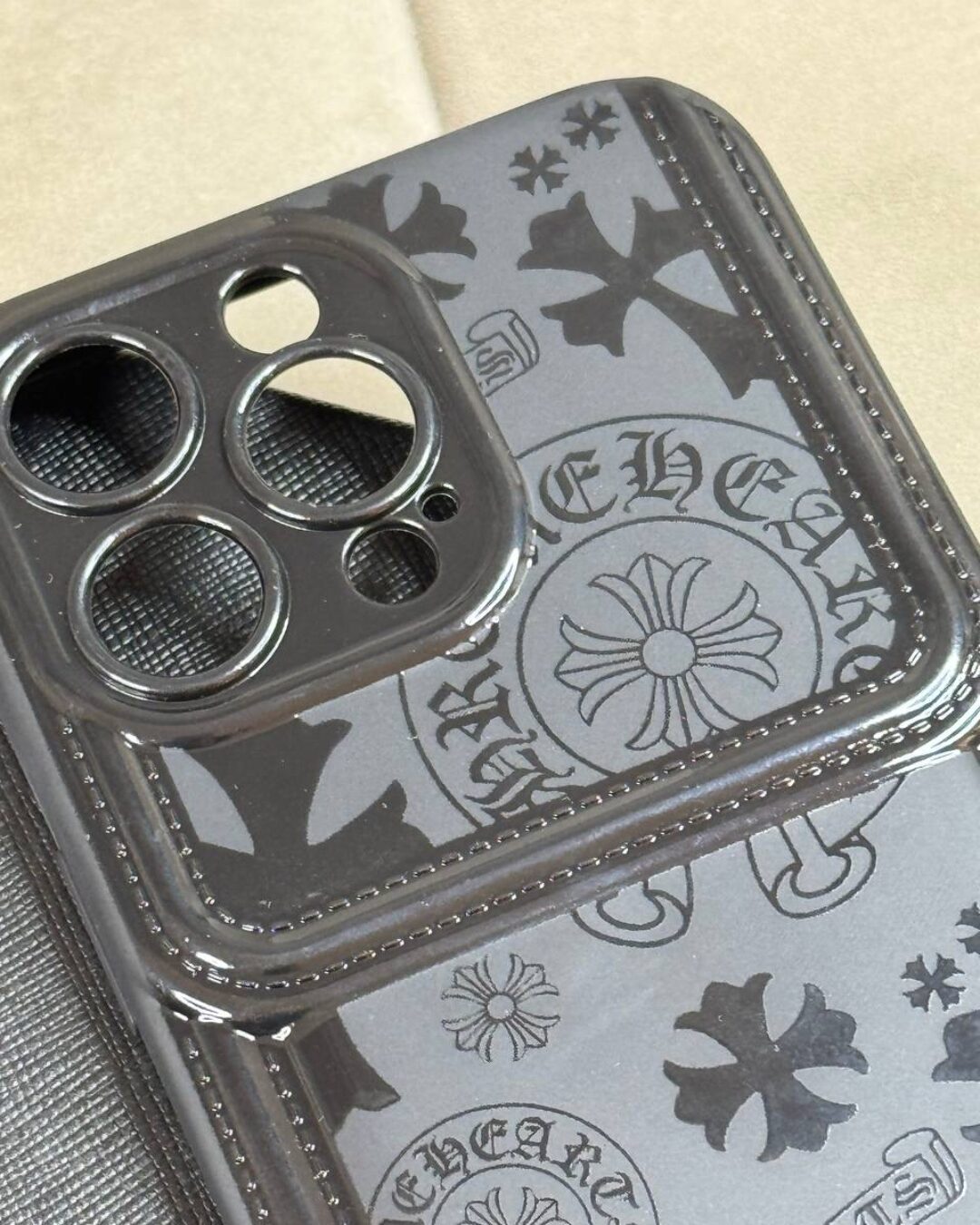 Чехол Chrome Hearts (IPhone 16 Pro Max) — изображение 4