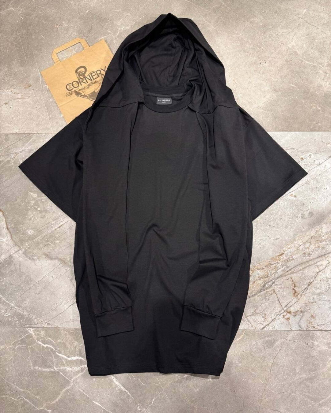 Футболка Balenciaga — изображение 4