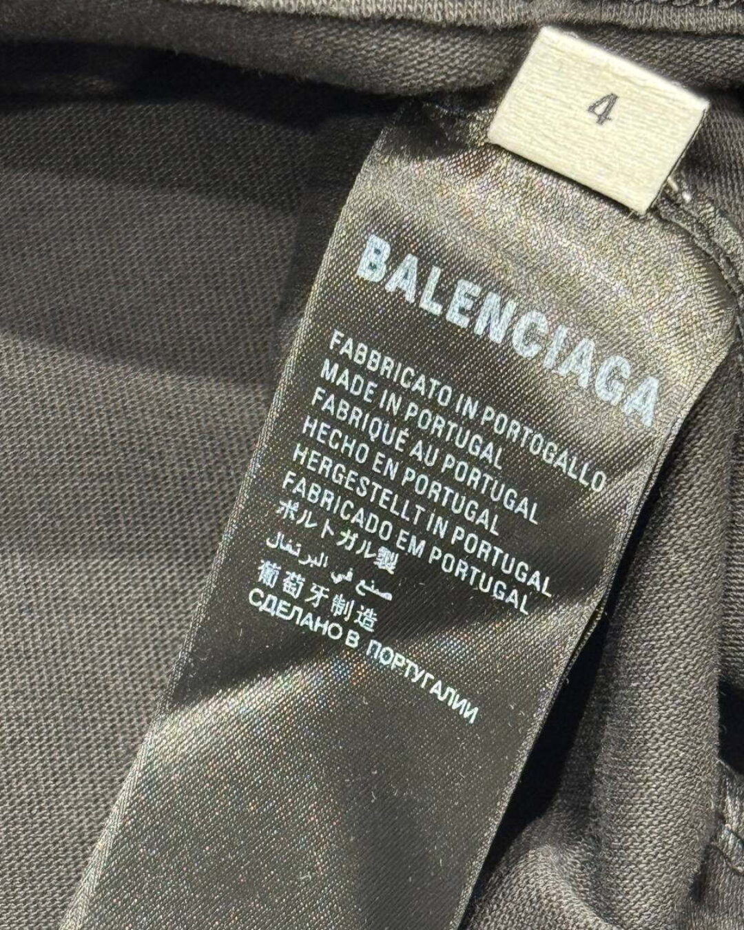 Футболка Balenciaga — изображение 9