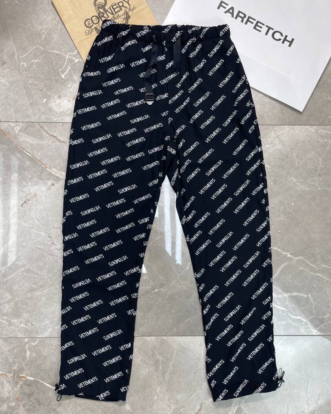 Штаны Vetements
