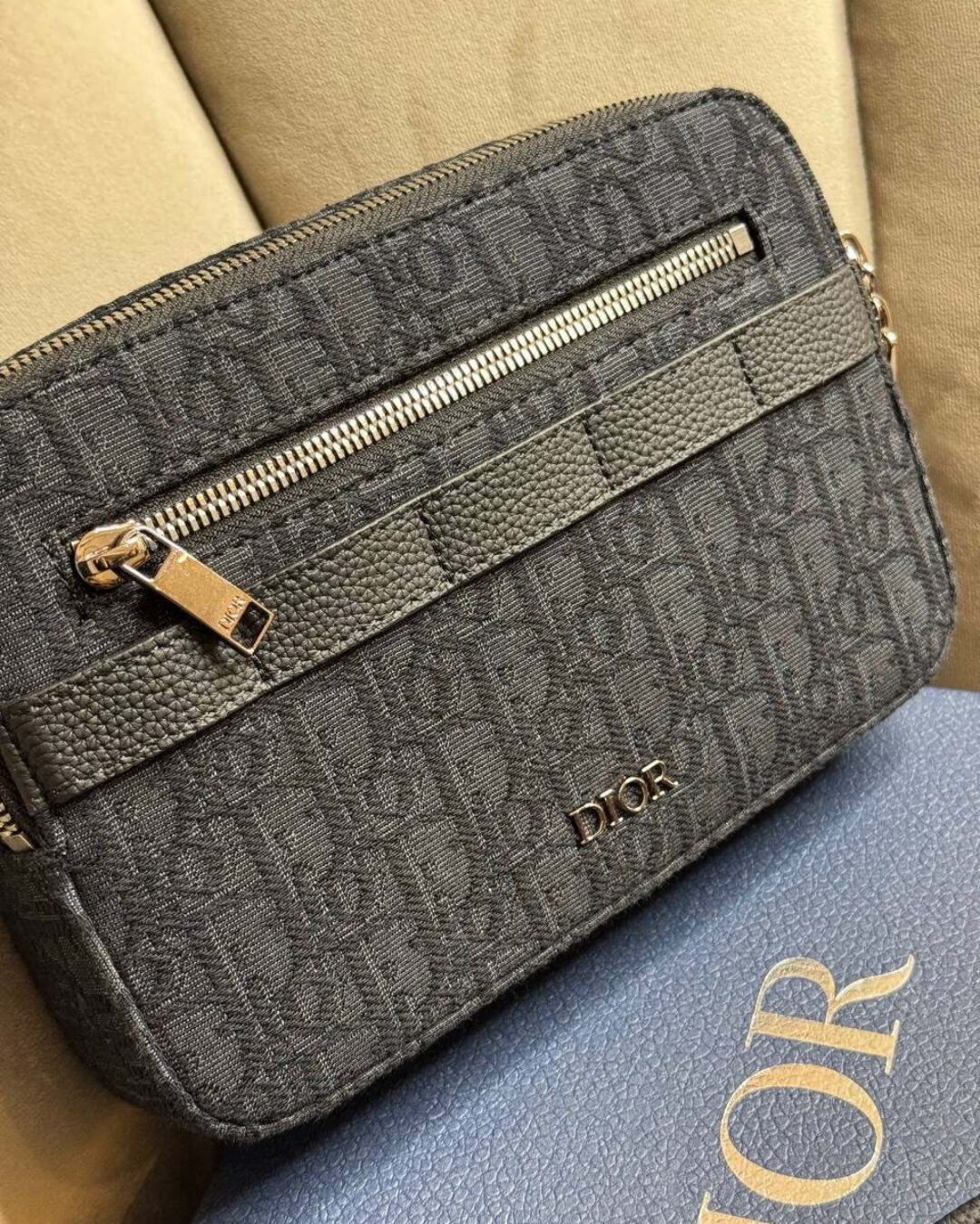 Сумка Dior Safari — изображение 9