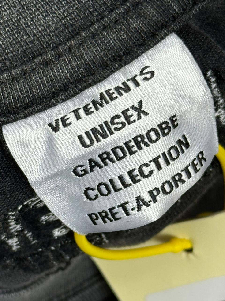 Футболка Vetements Logo Paris — фото 6