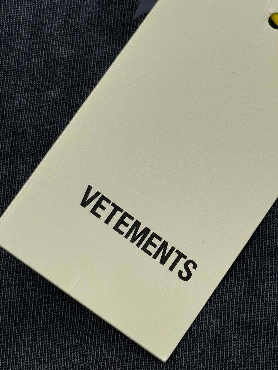 Футболка Vetements Logo Paris — фото 7