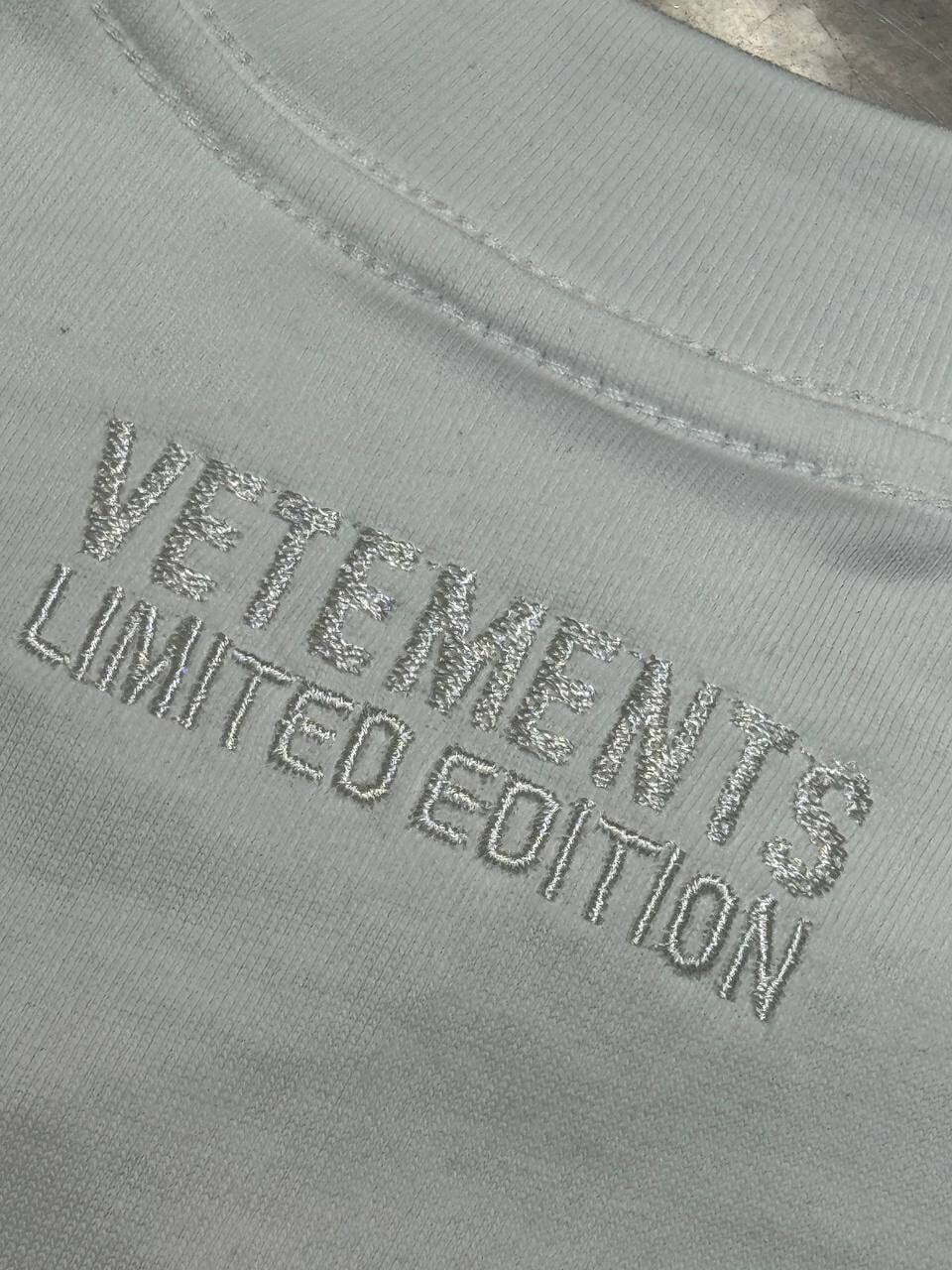 Футболка Vetements Stranger Things — фото 9