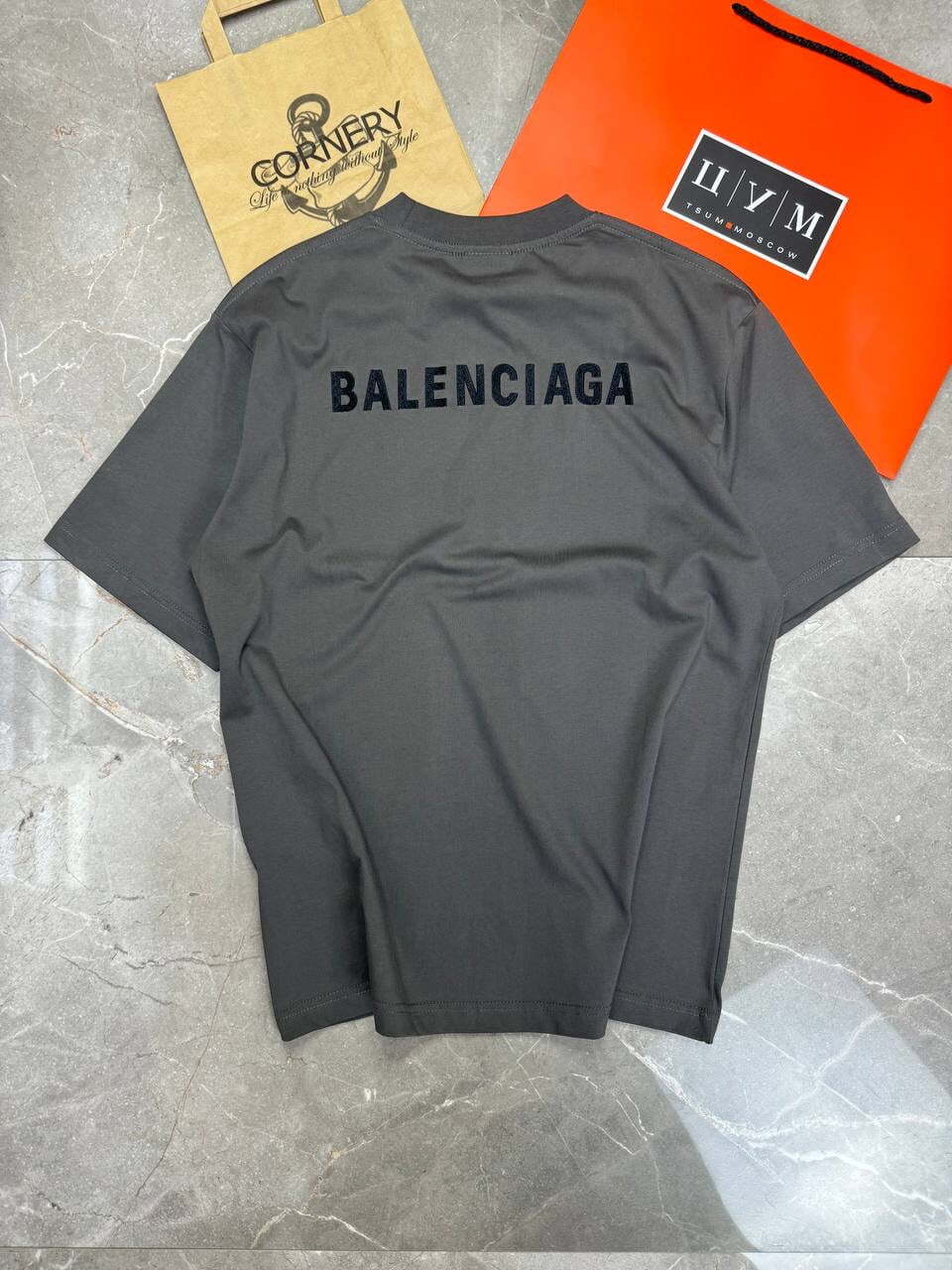 Футболка Balenciaga — фото 2