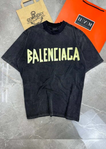 Футболка Balenciaga