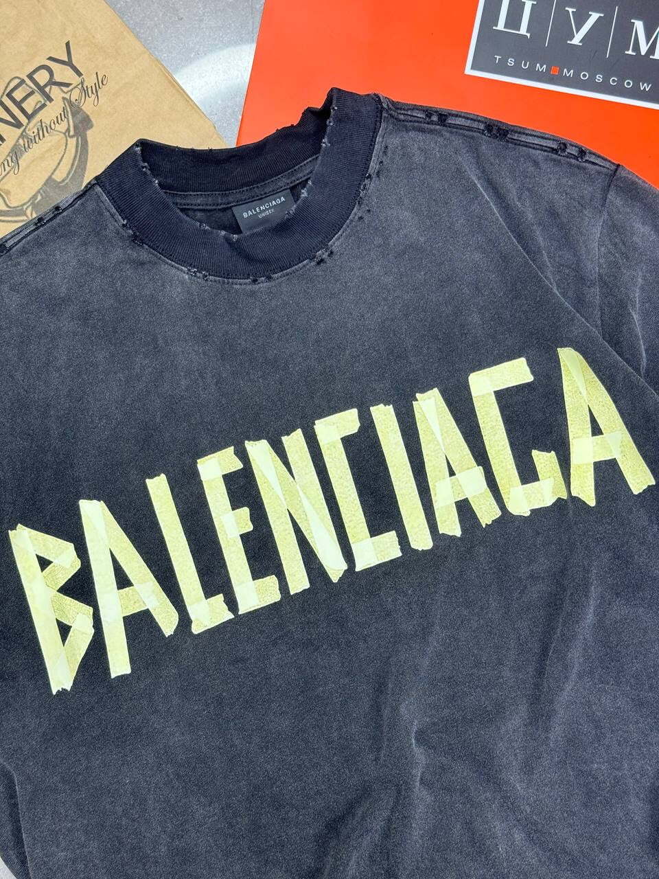 Футболка Balenciaga — фото 4