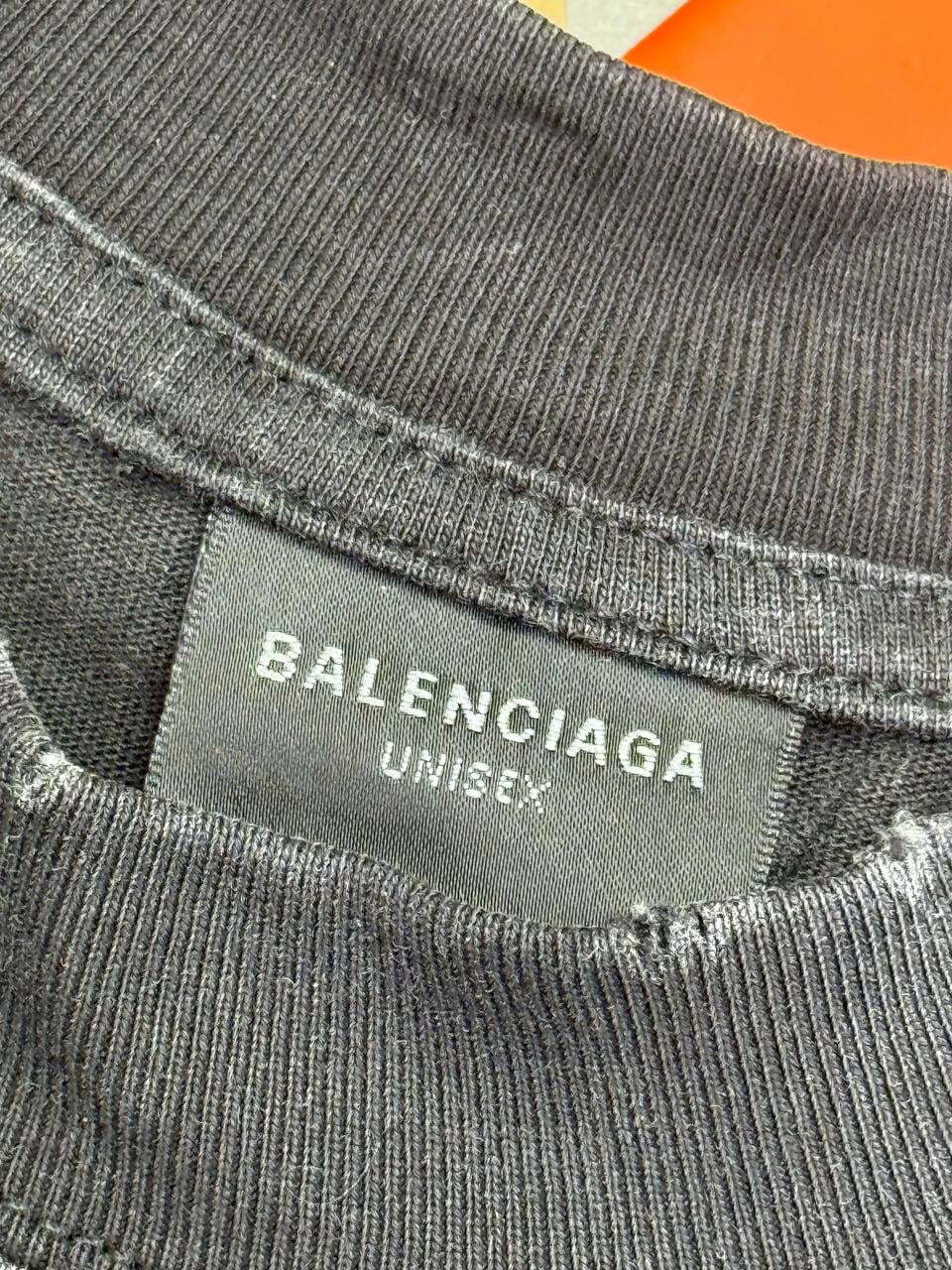 Футболка Balenciaga — фото 7