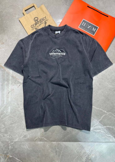 Футболка Vetements Mountain
