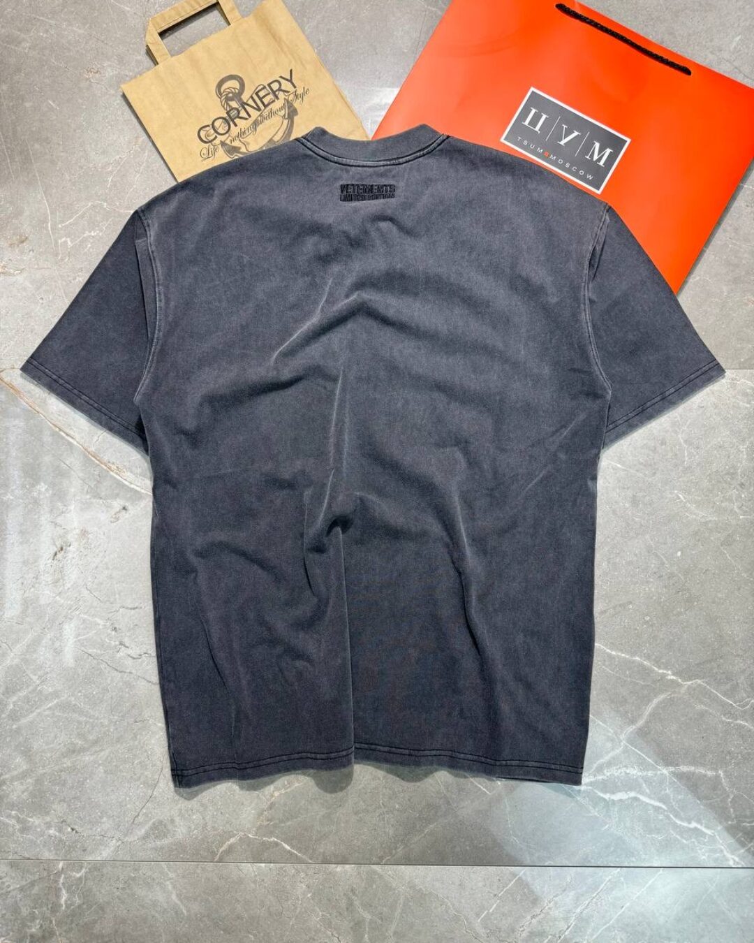 Футболка Vetements Mountain — изображение 2