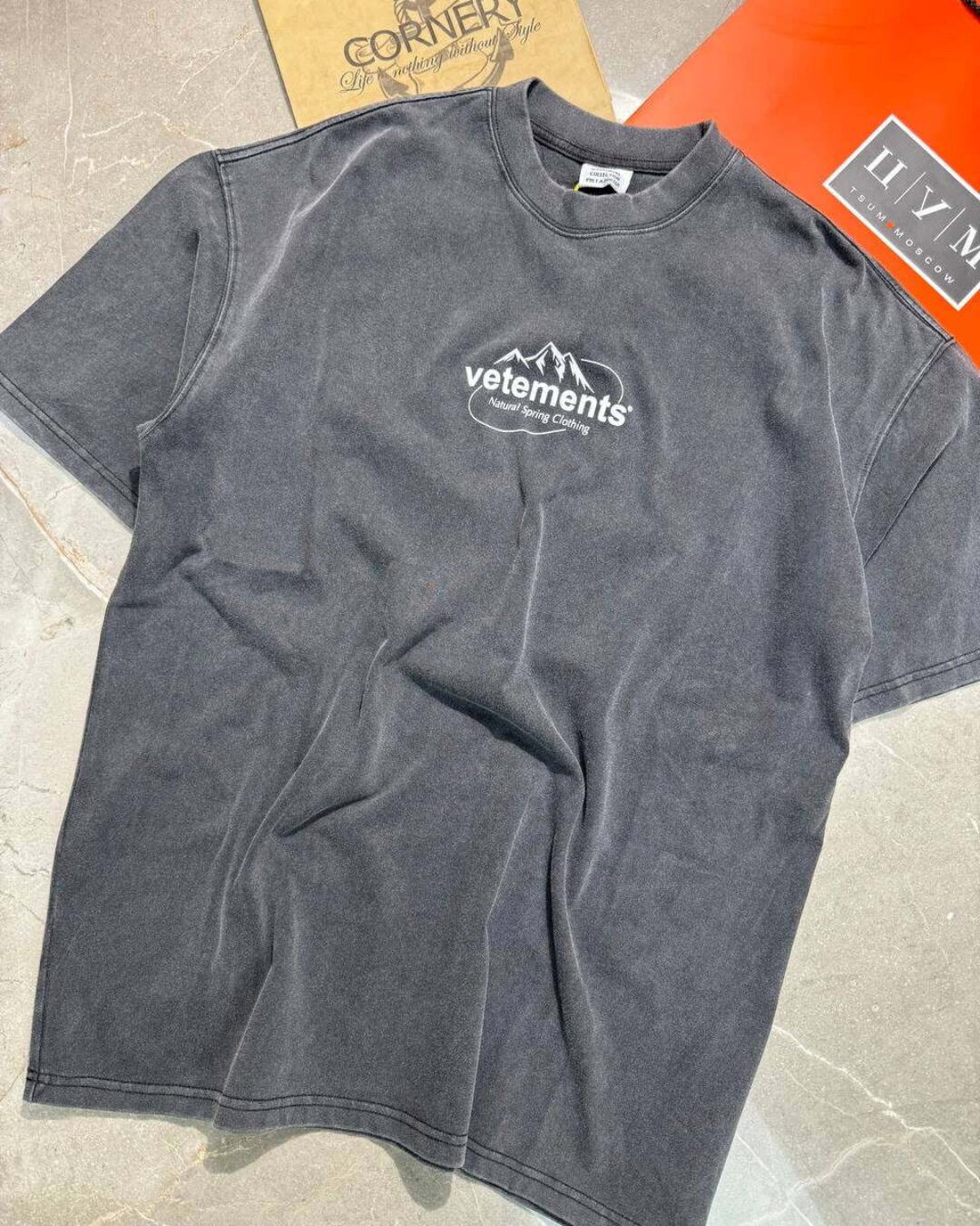 Футболка Vetements Mountain — изображение 5