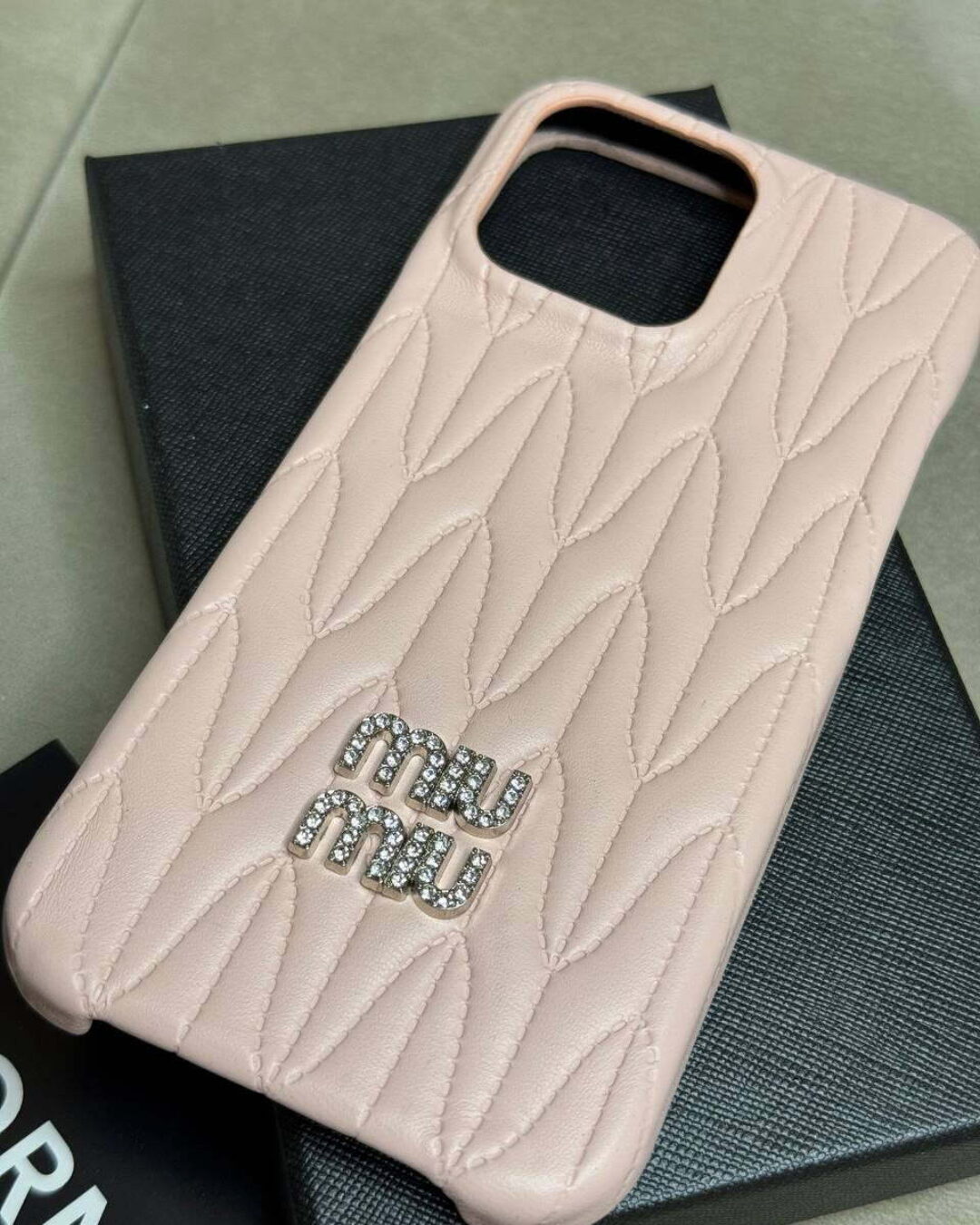 Чехол Miu Miu (IPhone 16 Pro Max) — изображение 2