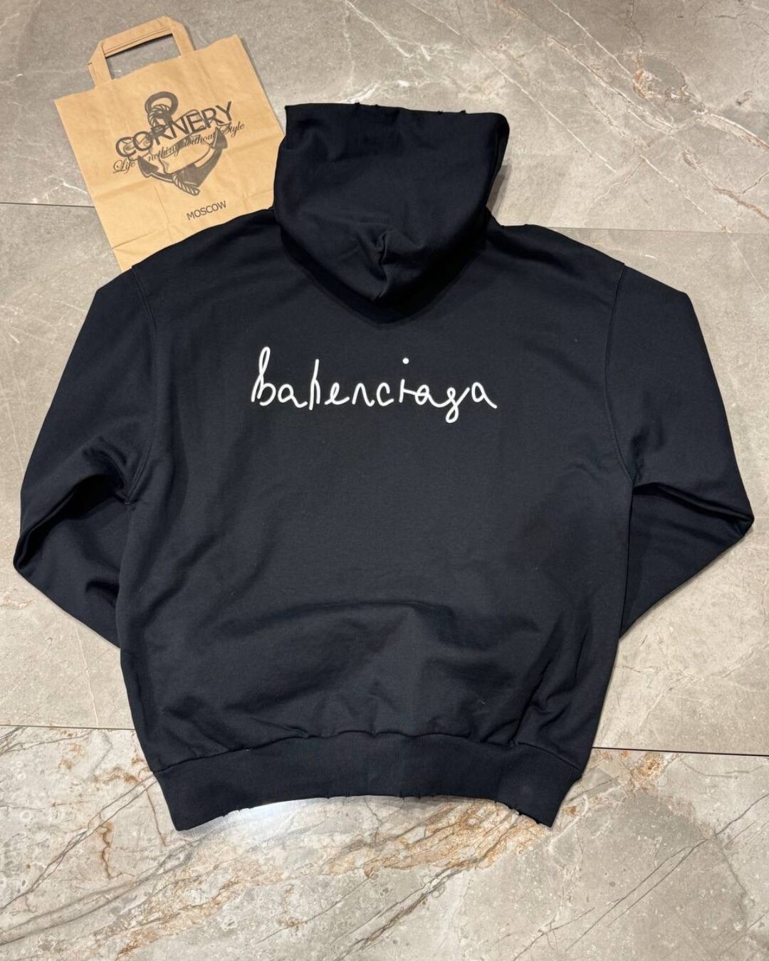 Худи Balenciaga — изображение 4