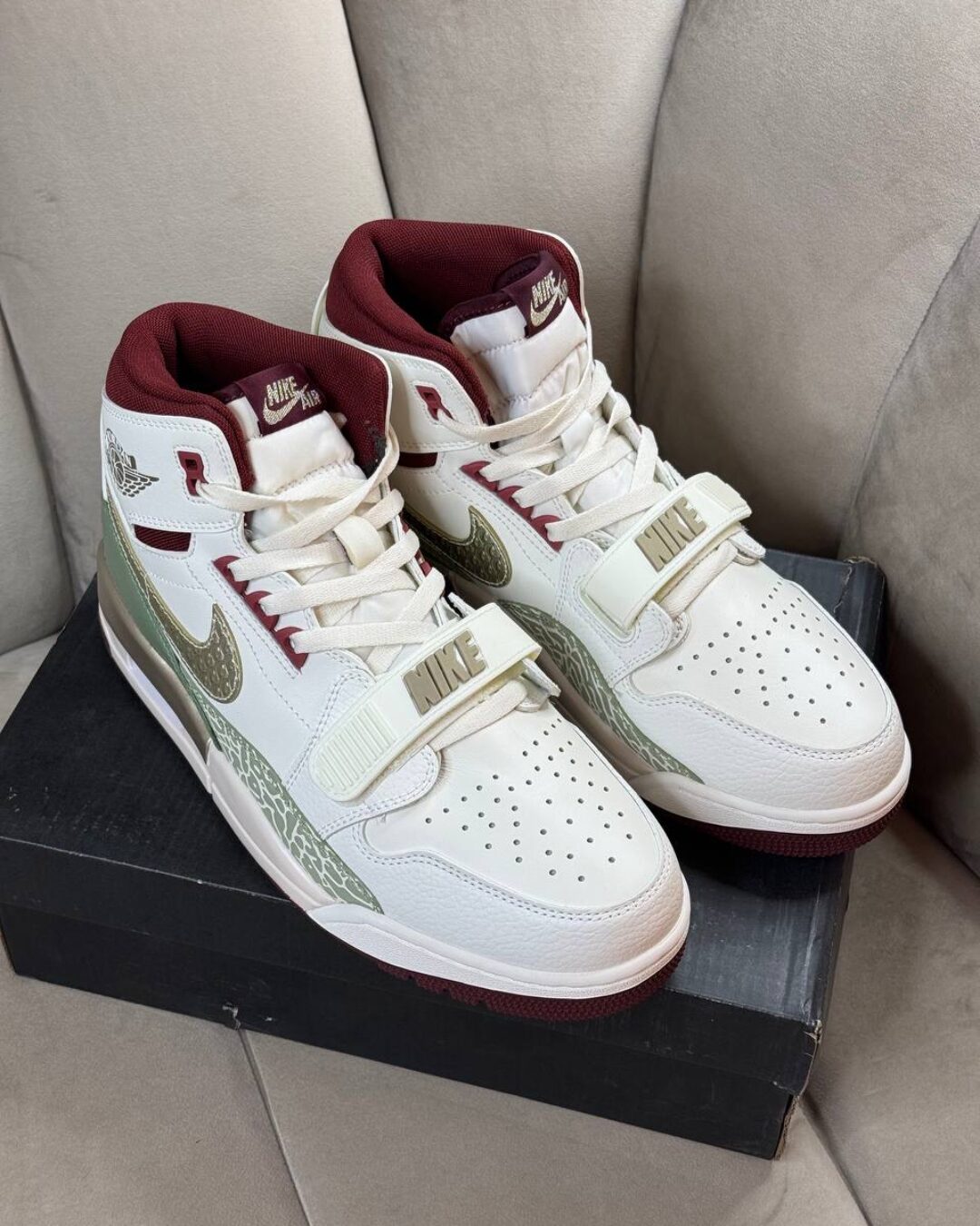 Кеды Air Jordan Legacy 312 Year of the Dragon - Gold