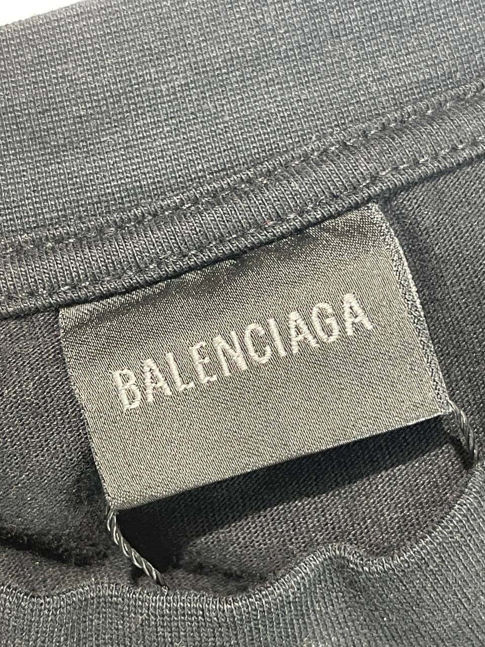 Футболка Balenciaga — фото 8