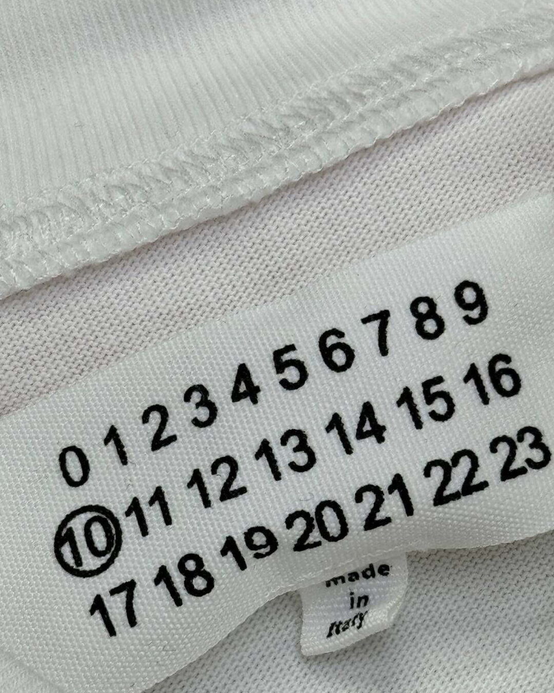 Футболка Maison Margiela — изображение 9