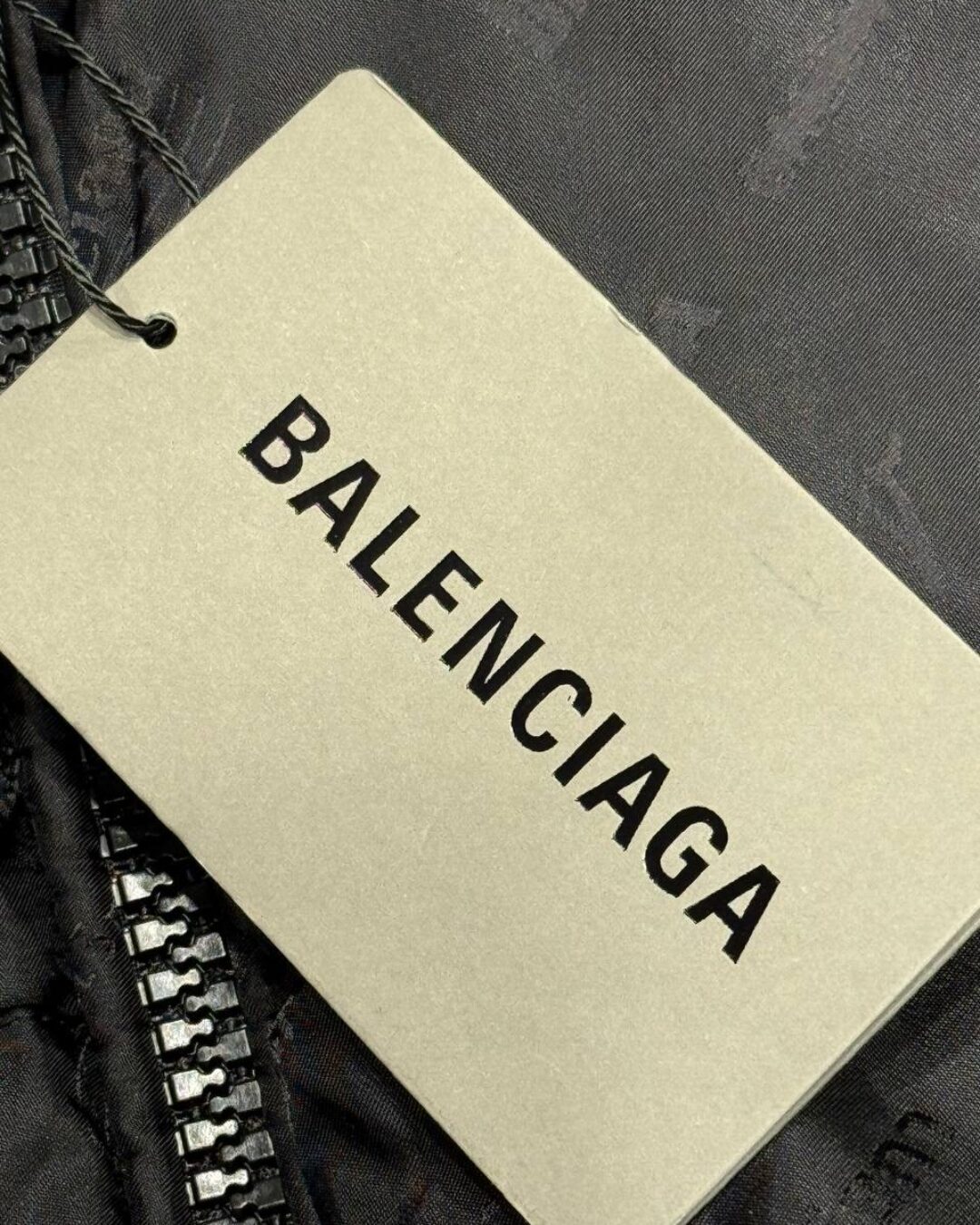 Пуховик Balenciaga — изображение 7