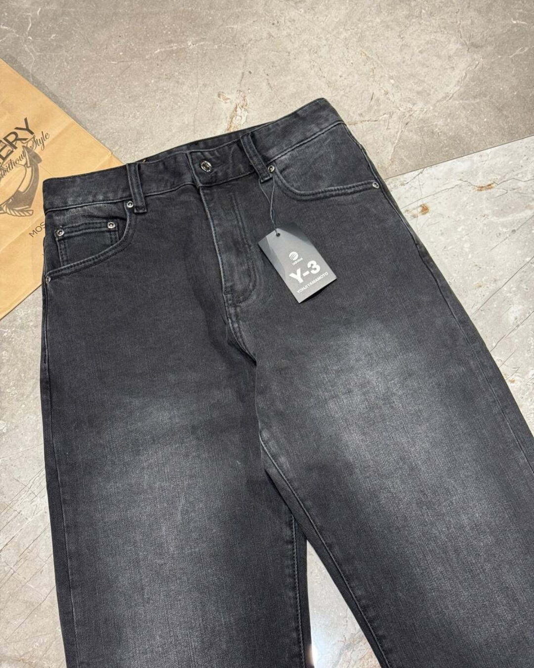 Джинсы Y-3 — изображение 3