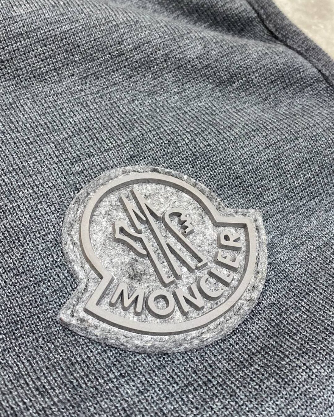 Жилет Moncler — изображение 5
